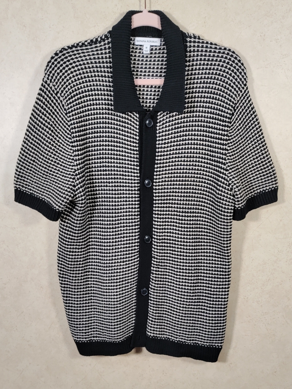 J155 Banana Republic Black & Tan Button Front Short Sleeve Sweater M NEW